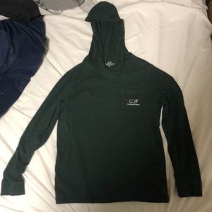 Vineyard vines sleeve hoodie
